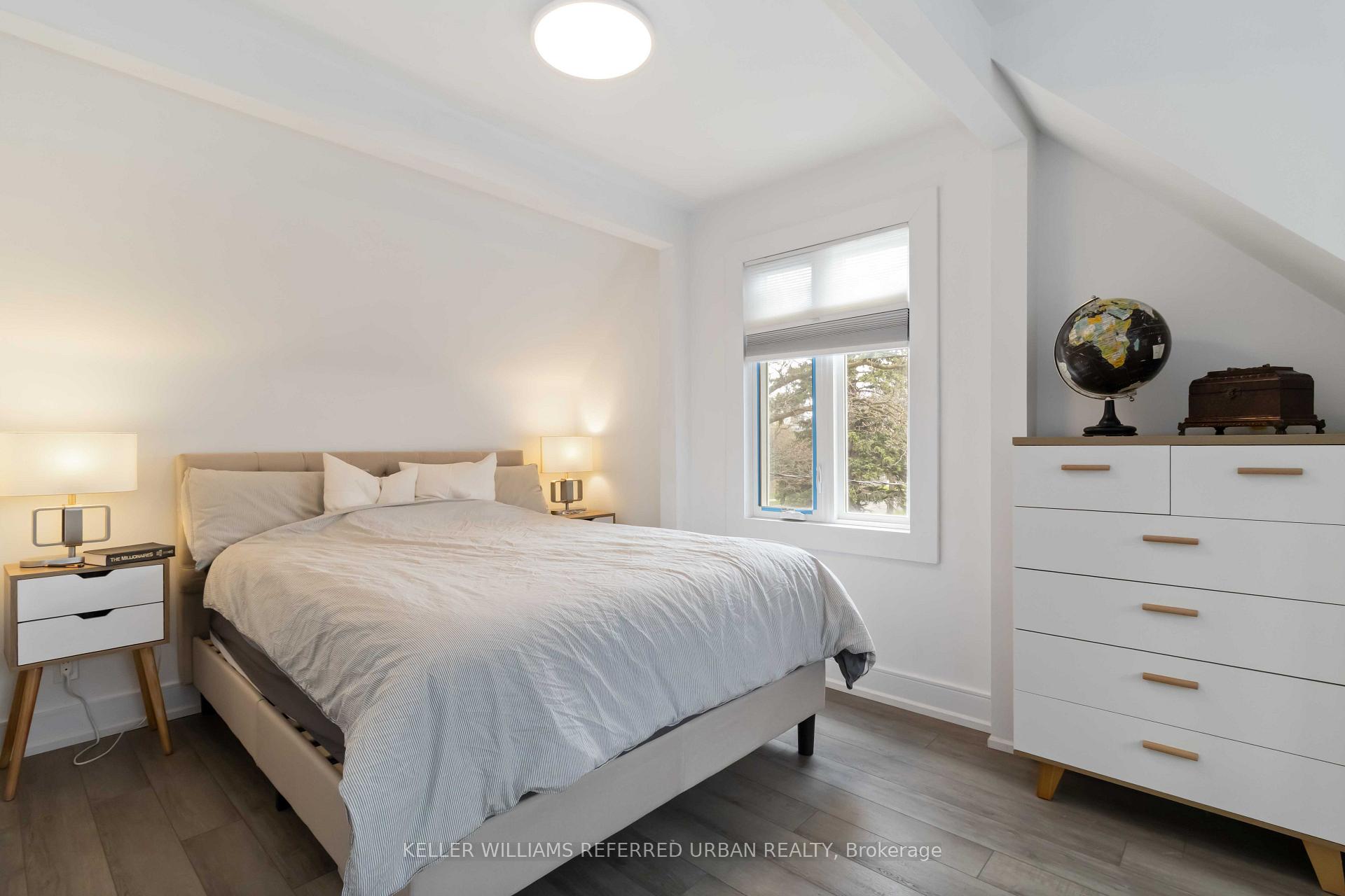 Photo 33 of 310 Senlac Road, North York, Willowdale West — HOMEH