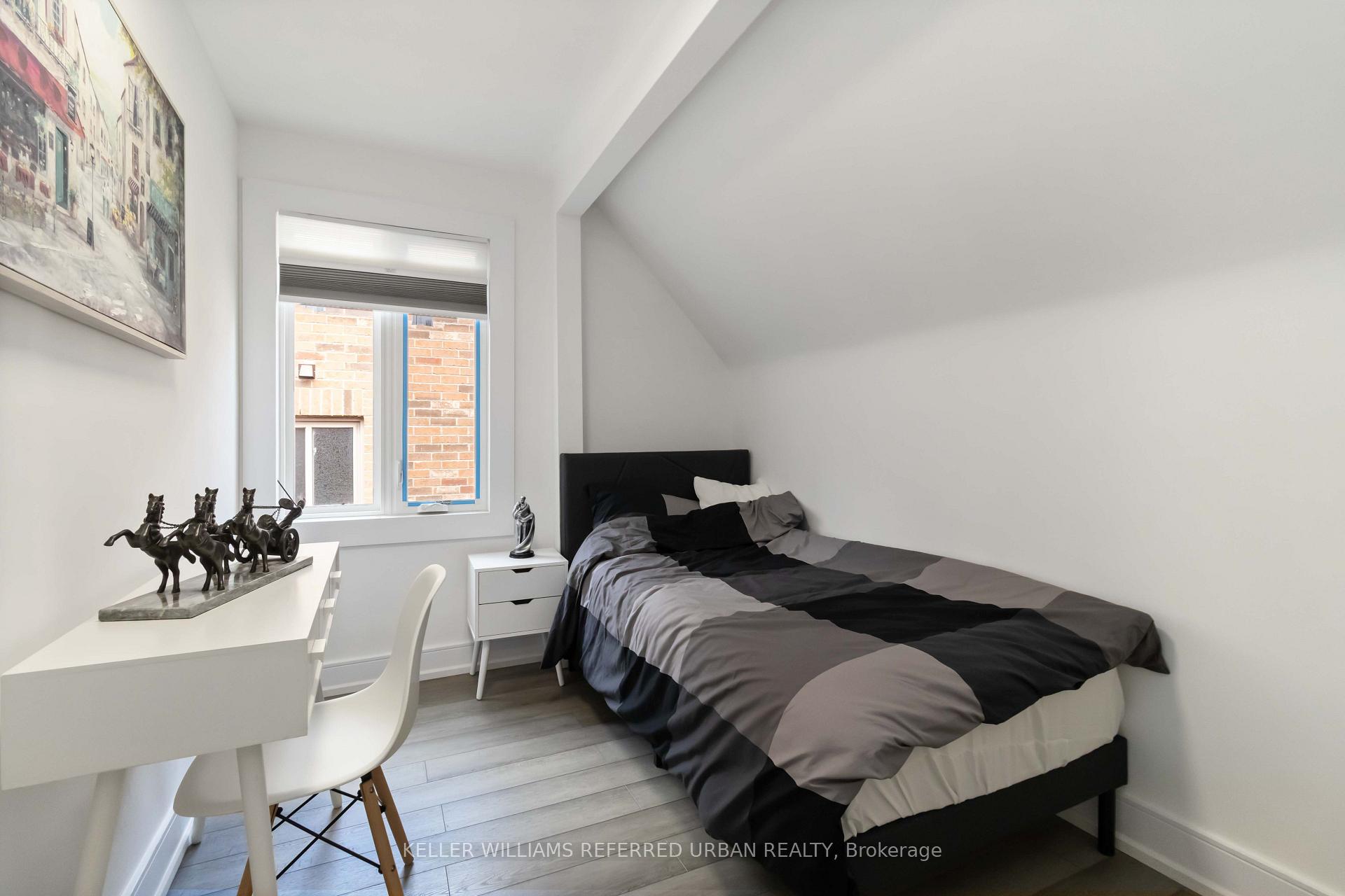 Photo 37 of 310 Senlac Road, North York, Willowdale West — HOMEH