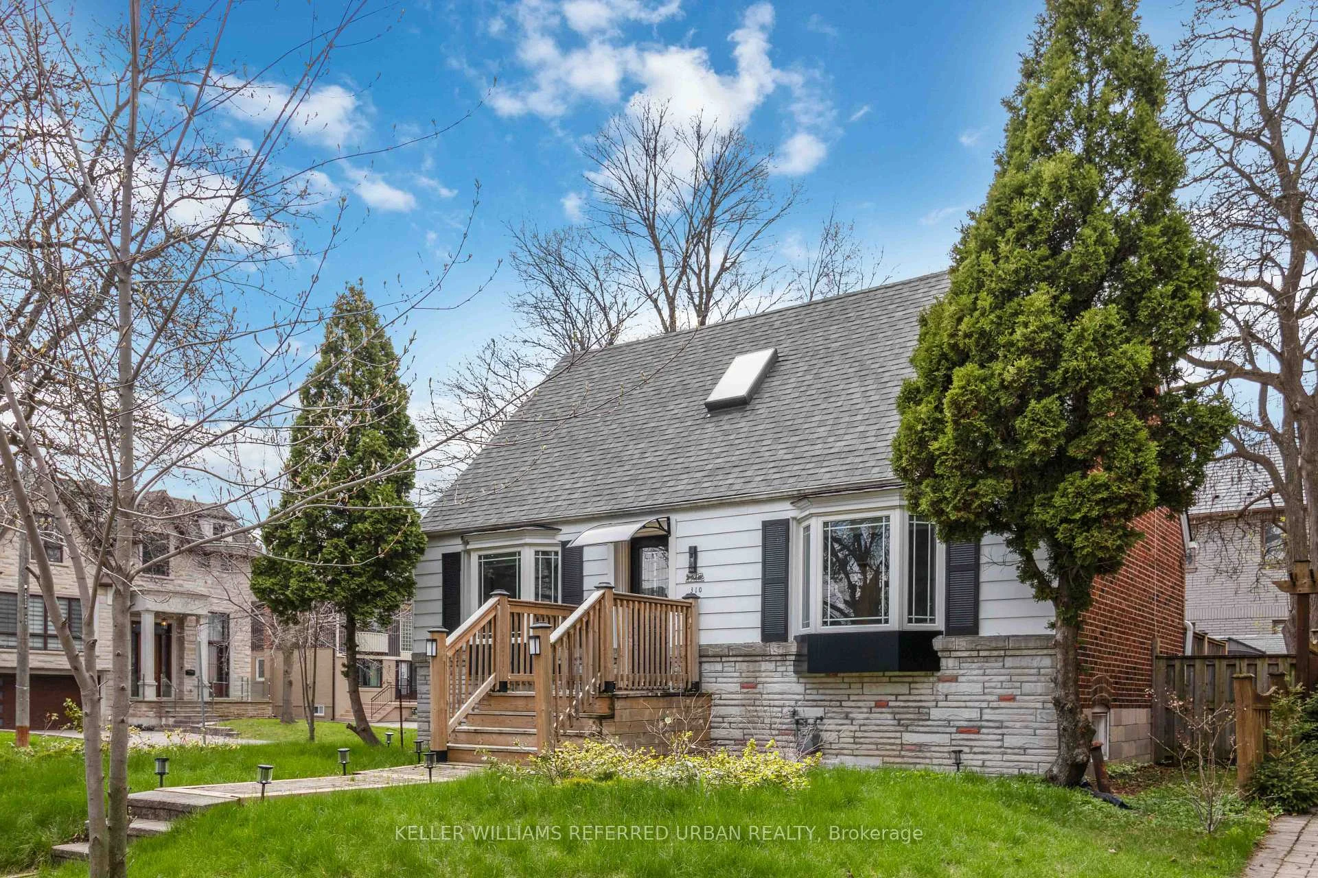 Photo 3 of 310 Senlac Road, North York, Willowdale West — HOMEH