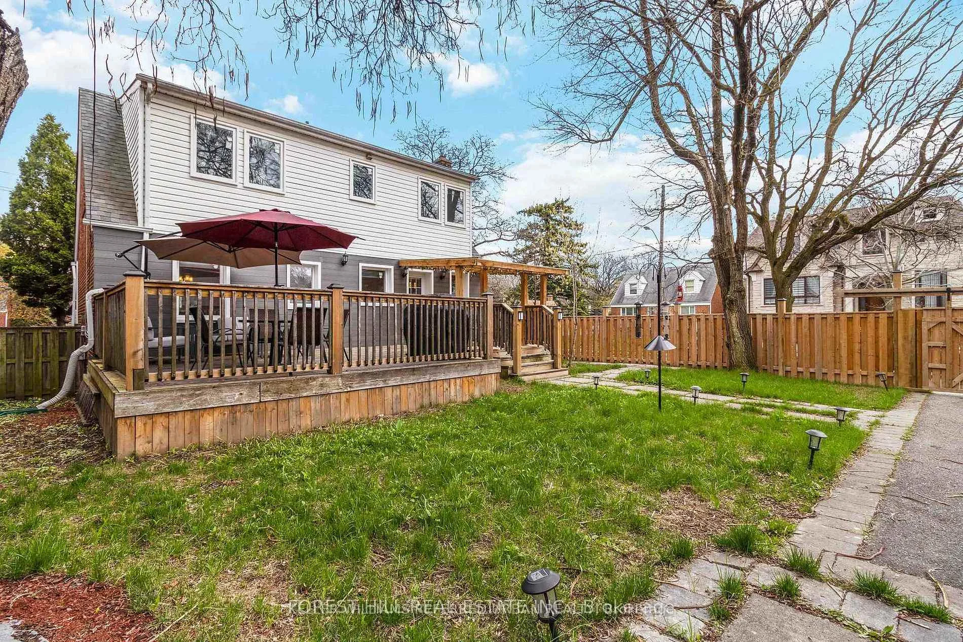 Photo 53 of 310 Senlac Road, North York, Willowdale West — HOMEH
