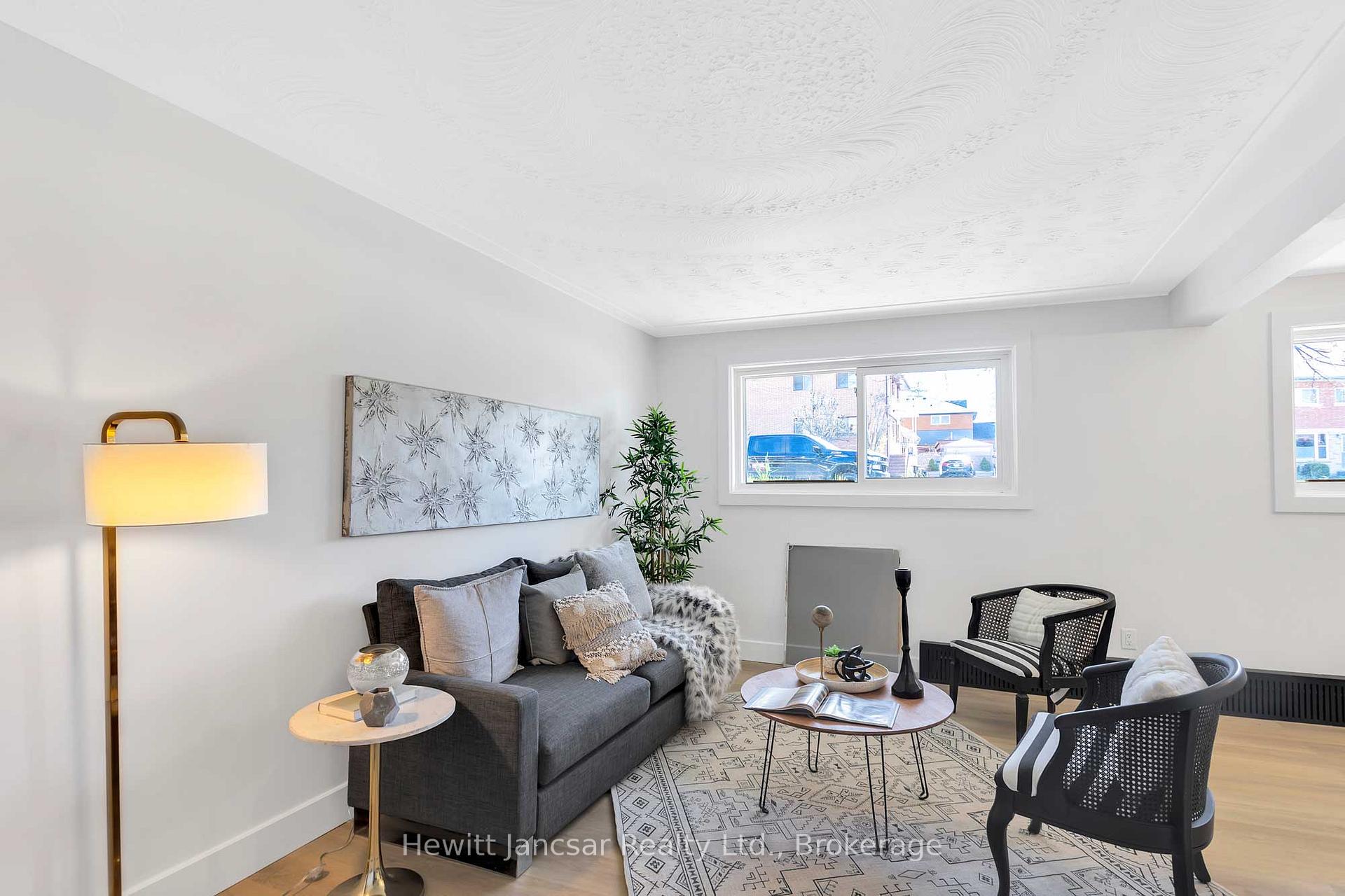 Photo 2 of Unit 4, 11 Olympic Drive, Kitchener, Southdale — HOMEH