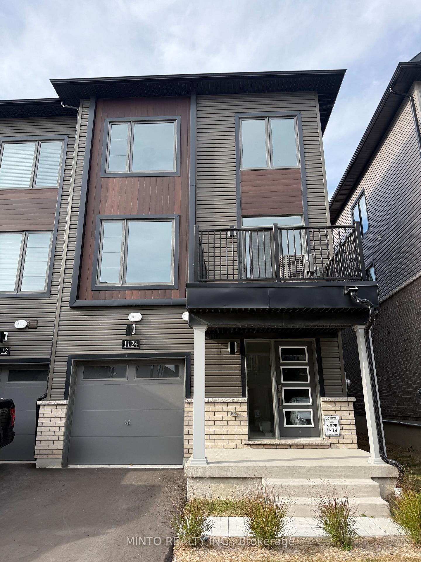 Photo of 1124 Greentree Path