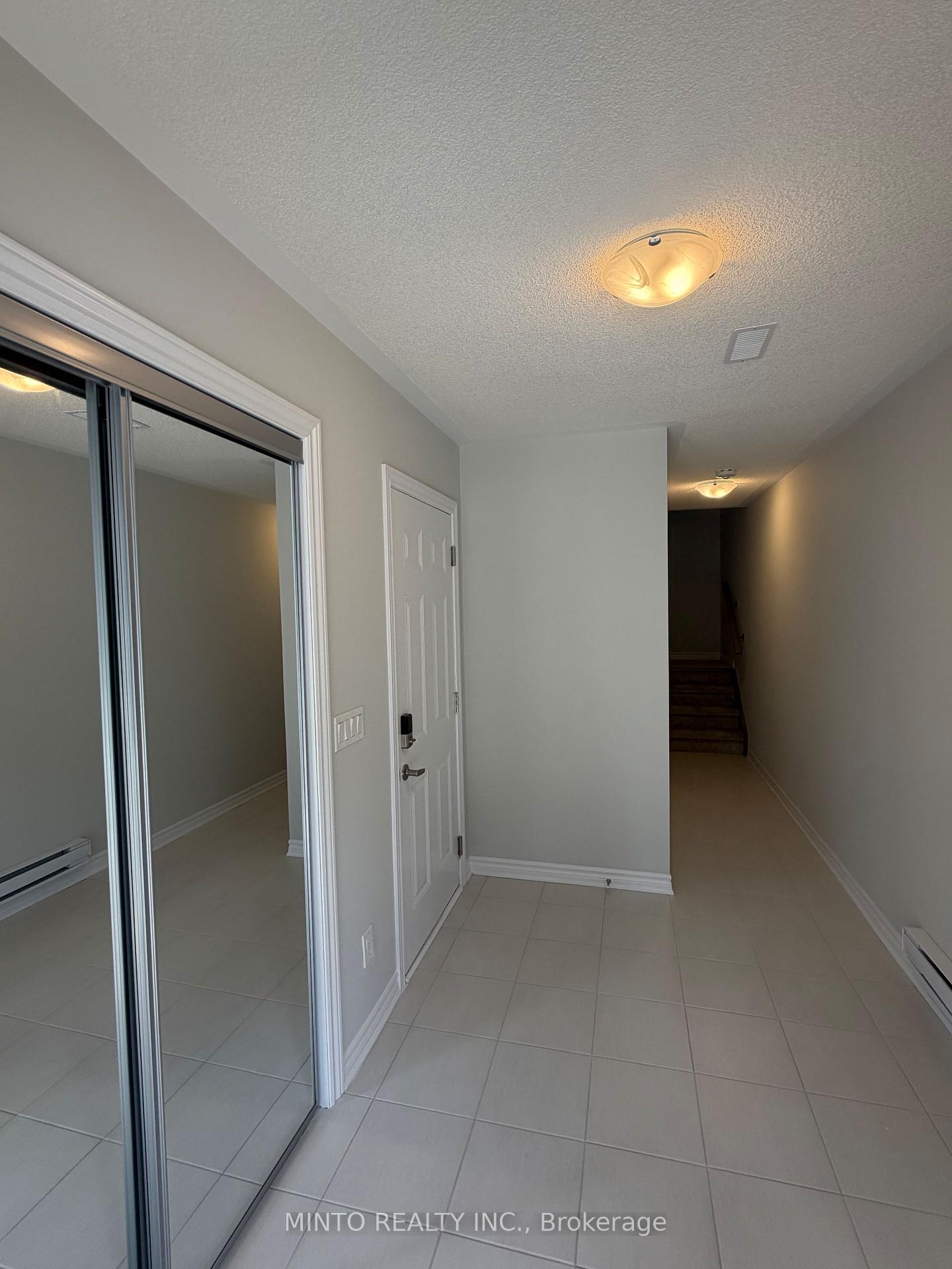 Photo 3 of 1124 Greentree Path, Oshawa, Kedron — HOMEH