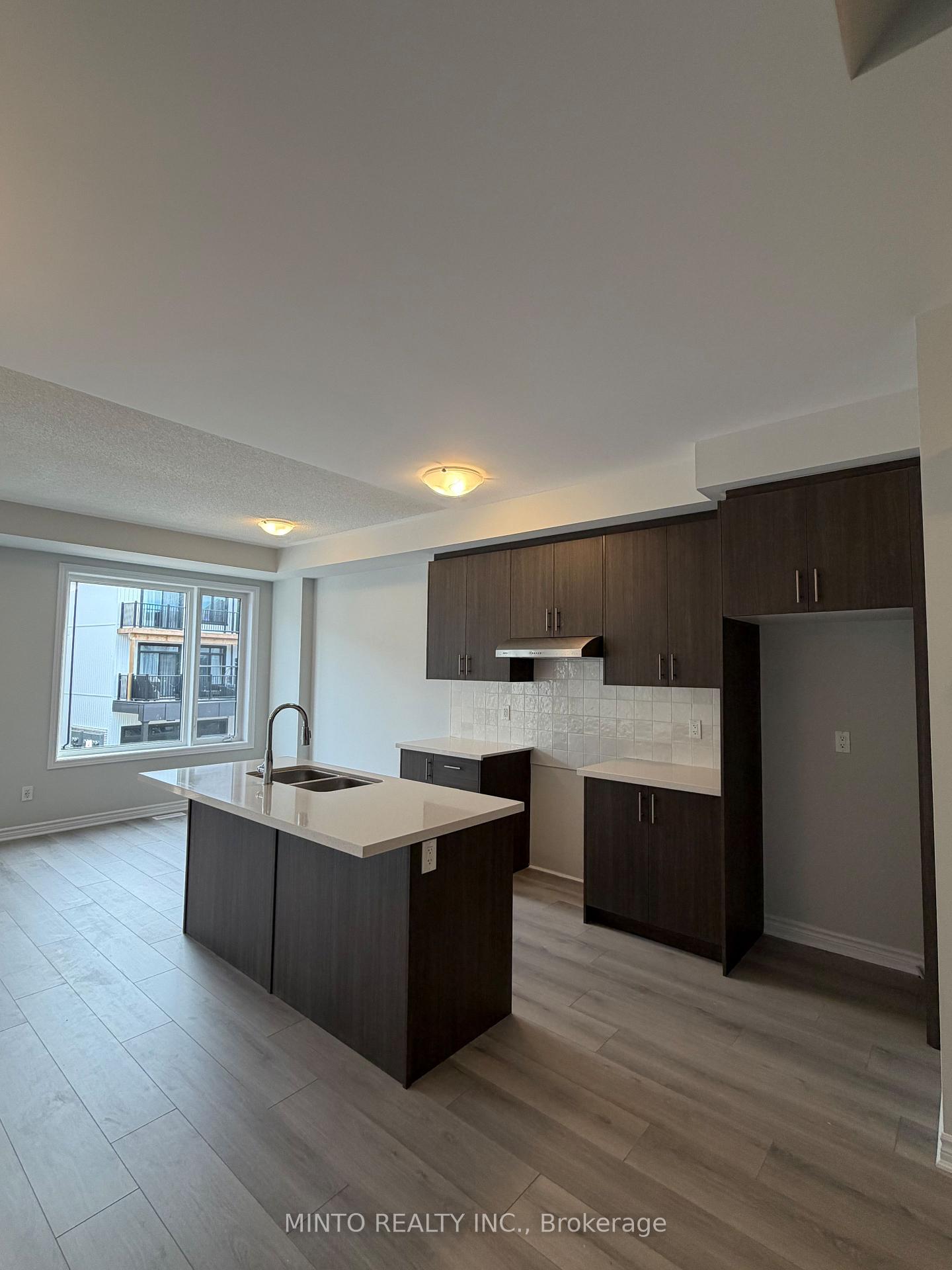 Photo 6 of 1124 Greentree Path, Oshawa, Kedron — HOMEH