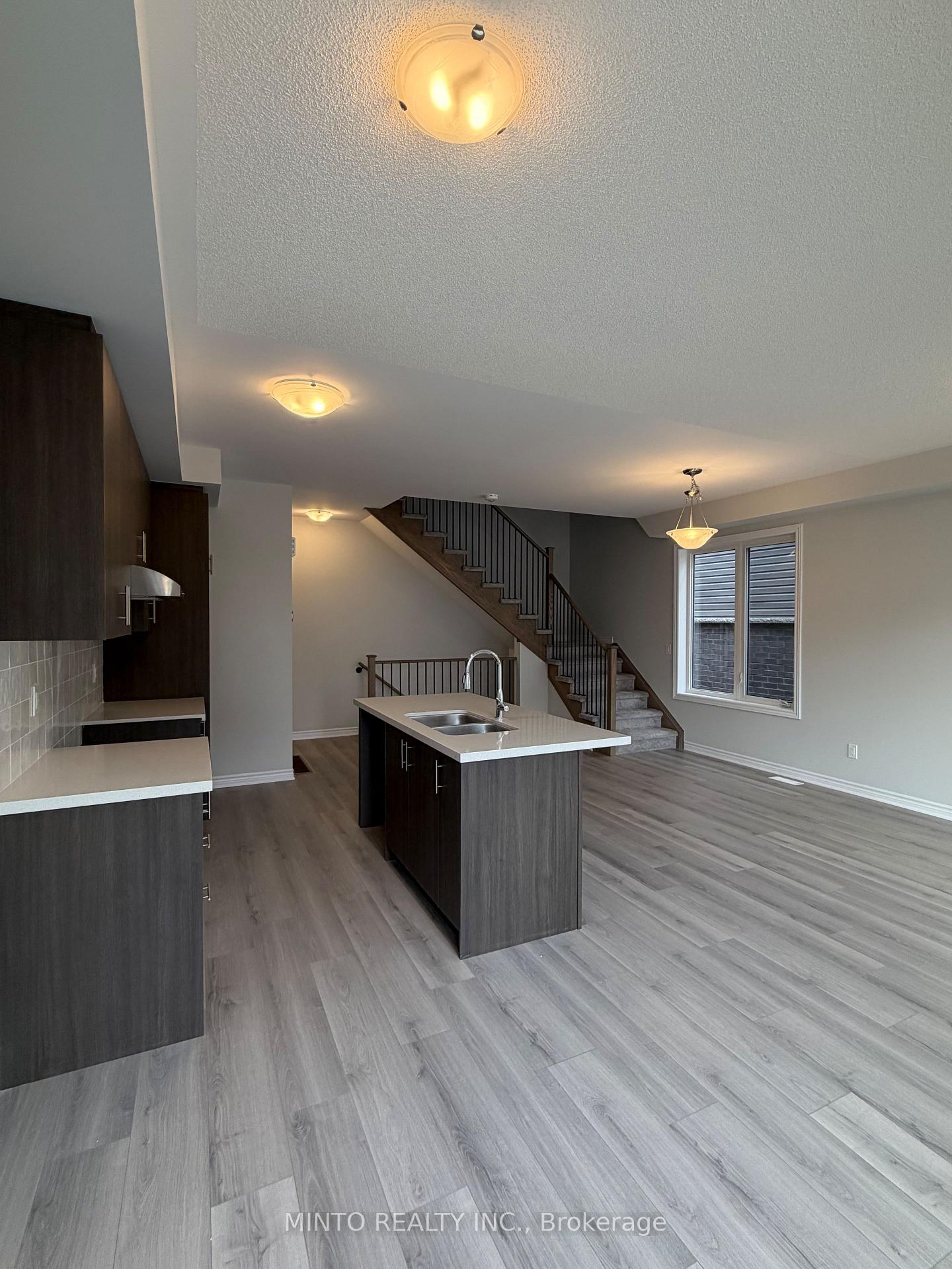 Photo 9 of 1124 Greentree Path, Oshawa, Kedron — HOMEH
