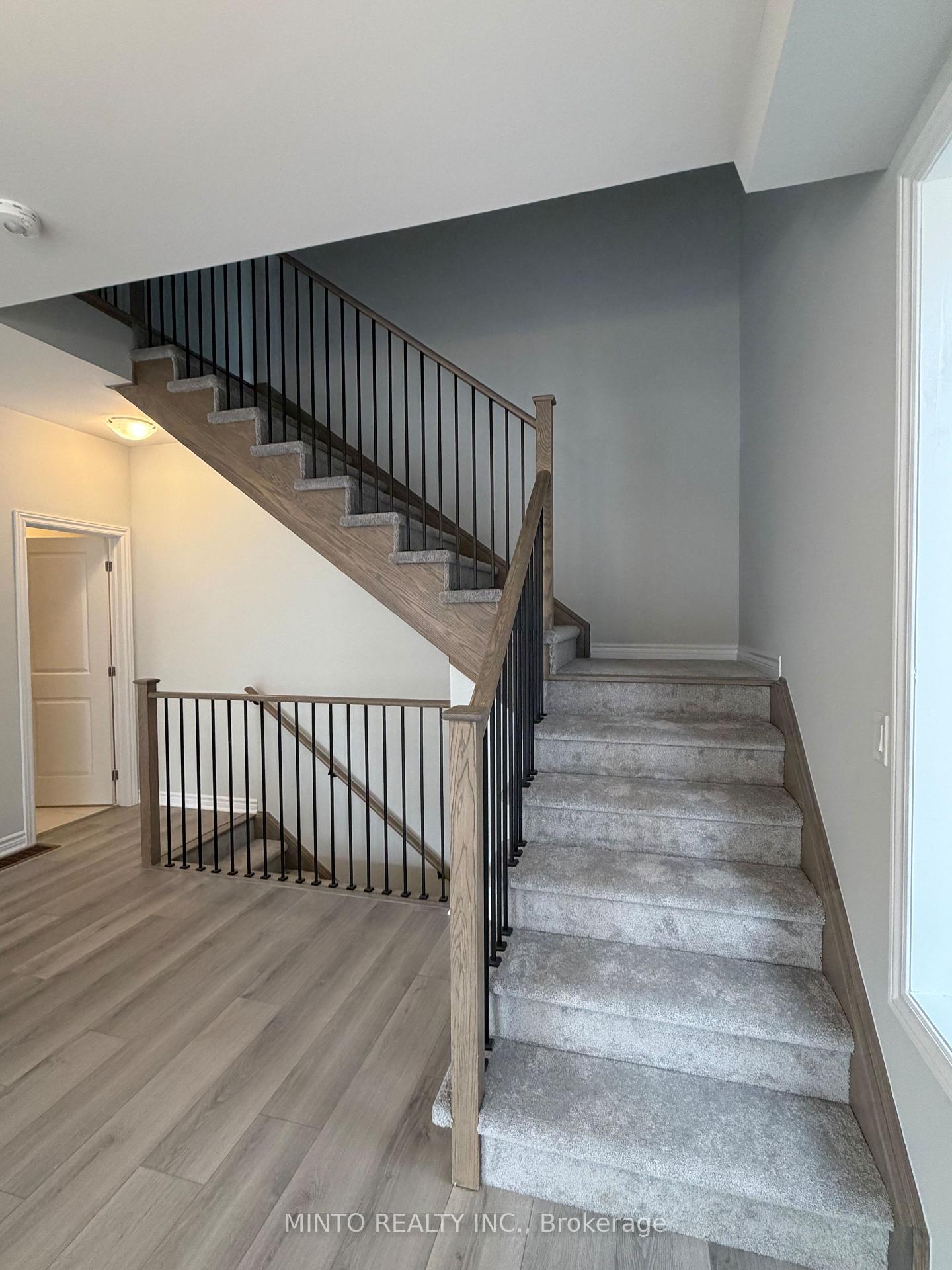 Photo 10 of 1124 Greentree Path, Oshawa, Kedron — HOMEH