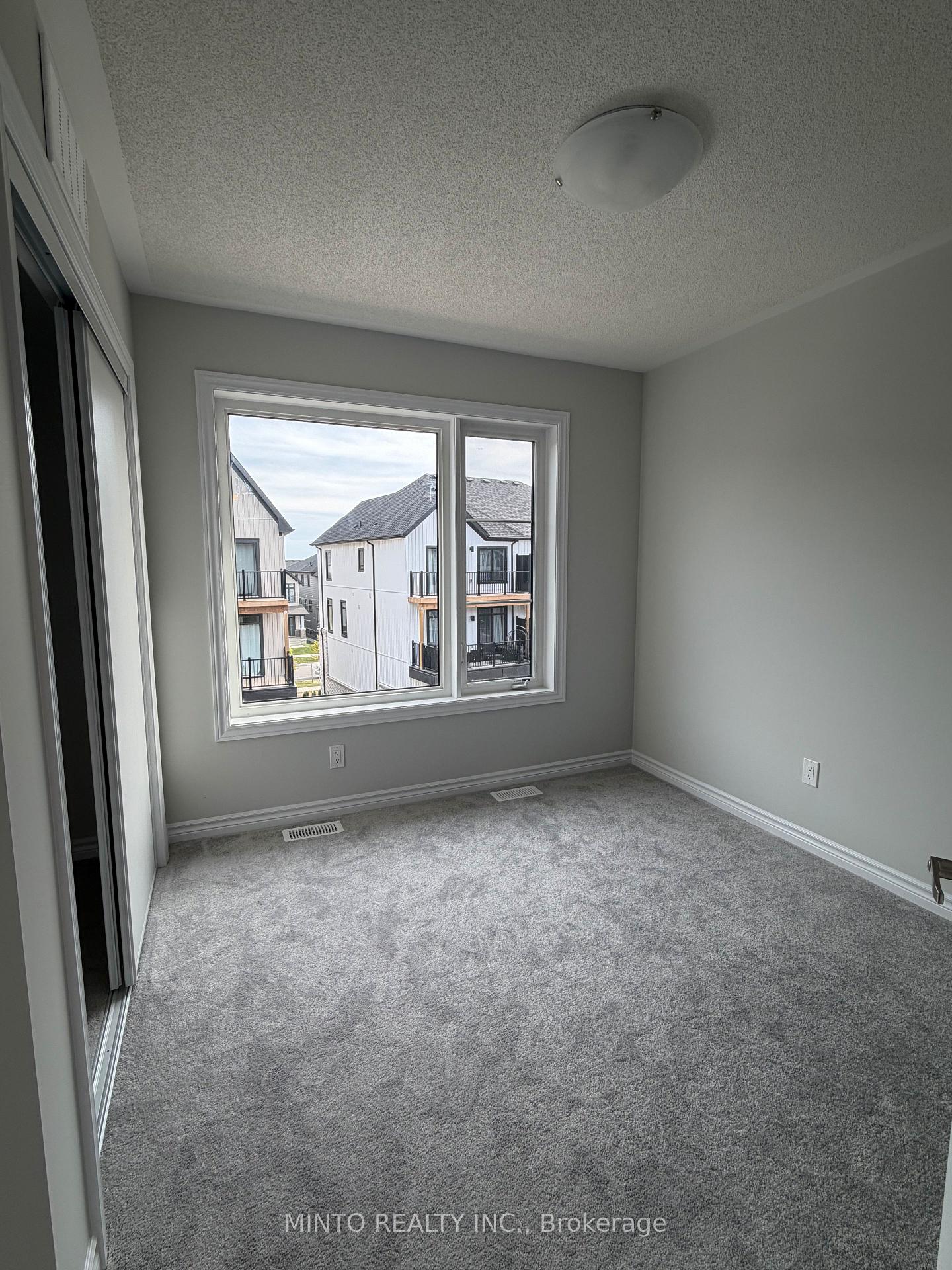 Photo 12 of 1124 Greentree Path, Oshawa, Kedron — HOMEH