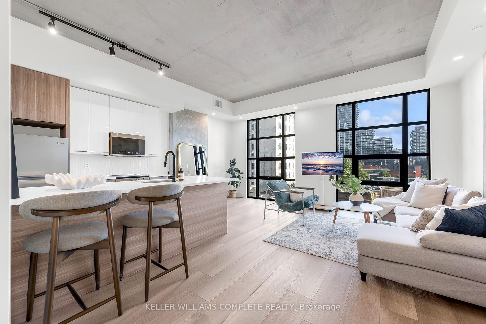 Photo 3 of Unit 401, 24 Augusta Street, Hamilton, Corktown — HOMEH