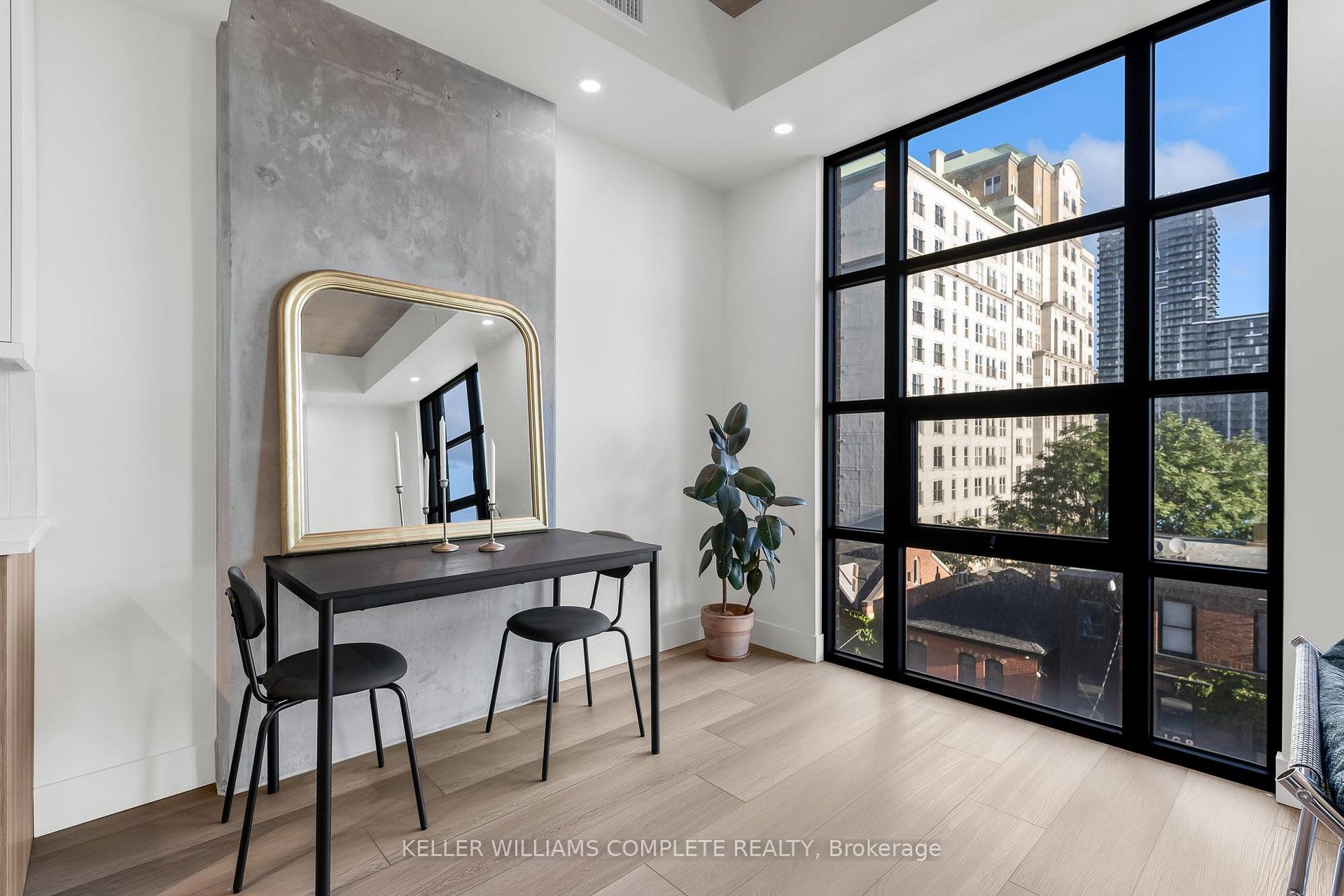 Photo 5 of Unit 401, 24 Augusta Street, Hamilton, Corktown — HOMEH