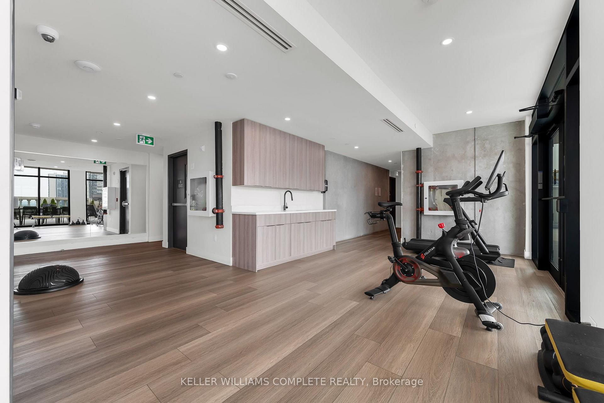 Photo 16 of Unit 401, 24 Augusta Street, Hamilton, Corktown — HOMEH