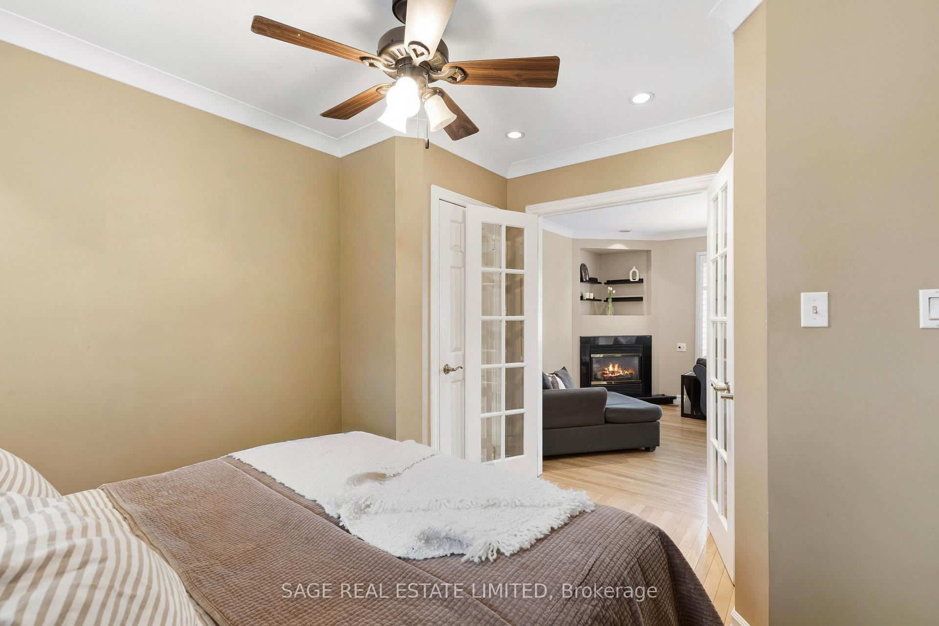 Photo 10 of 11 Chelsea Drive, Etobicoke, Alderwood — HOMEH