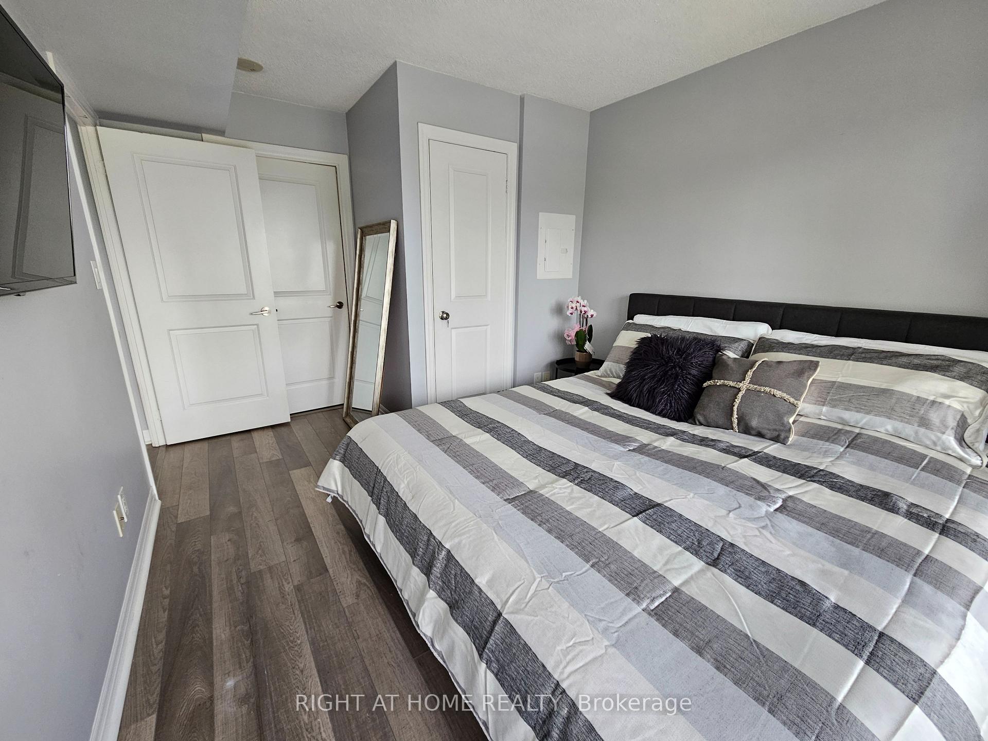 Photo 16 of Unit 307, 2015 Sheppard Avenue E, North York, Henry Farm — HOMEH