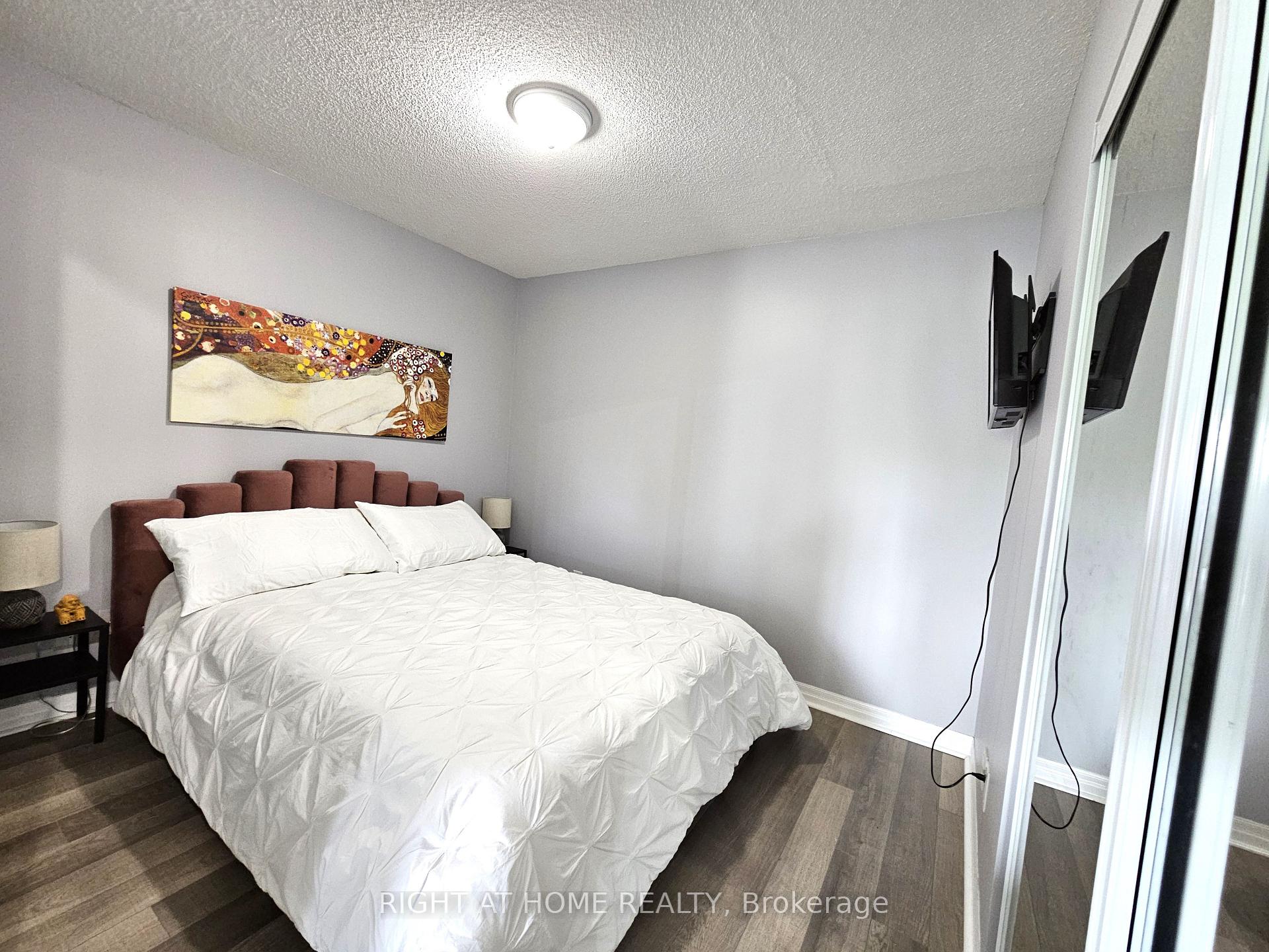 Photo 18 of Unit 307, 2015 Sheppard Avenue E, North York, Henry Farm — HOMEH