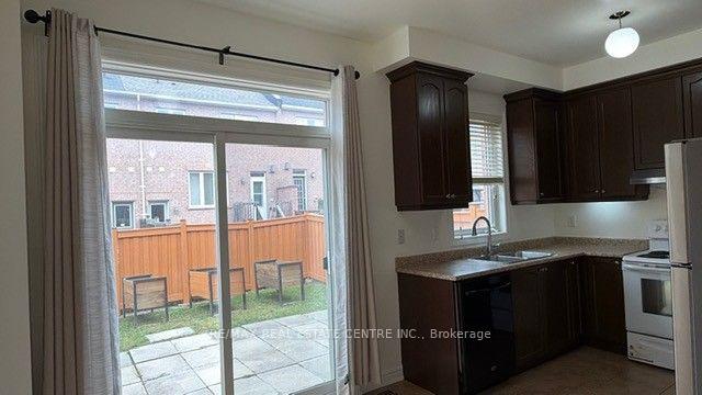 Photo 10 of 759 Asleton Boulevard, Milton, Willmott — HOMEH