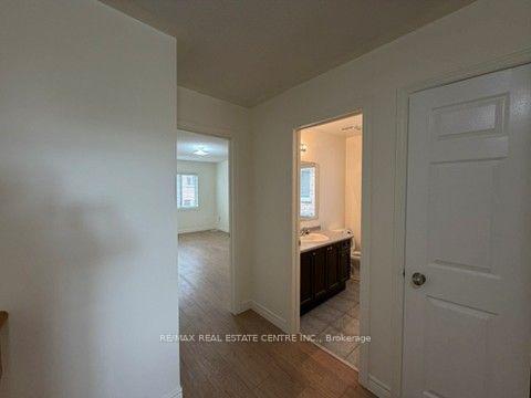 Photo 15 of 759 Asleton Boulevard, Milton, Willmott — HOMEH