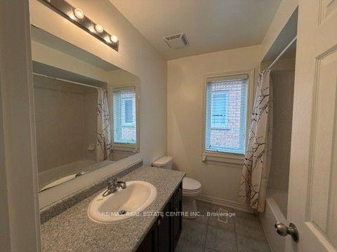 Photo 16 of 759 Asleton Boulevard, Milton, Willmott — HOMEH