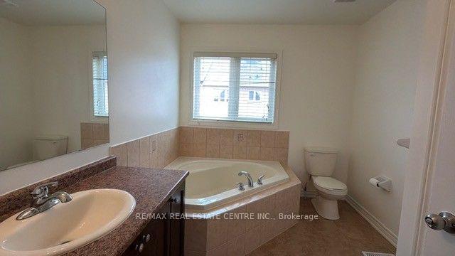 Photo 18 of 759 Asleton Boulevard, Milton, Willmott — HOMEH