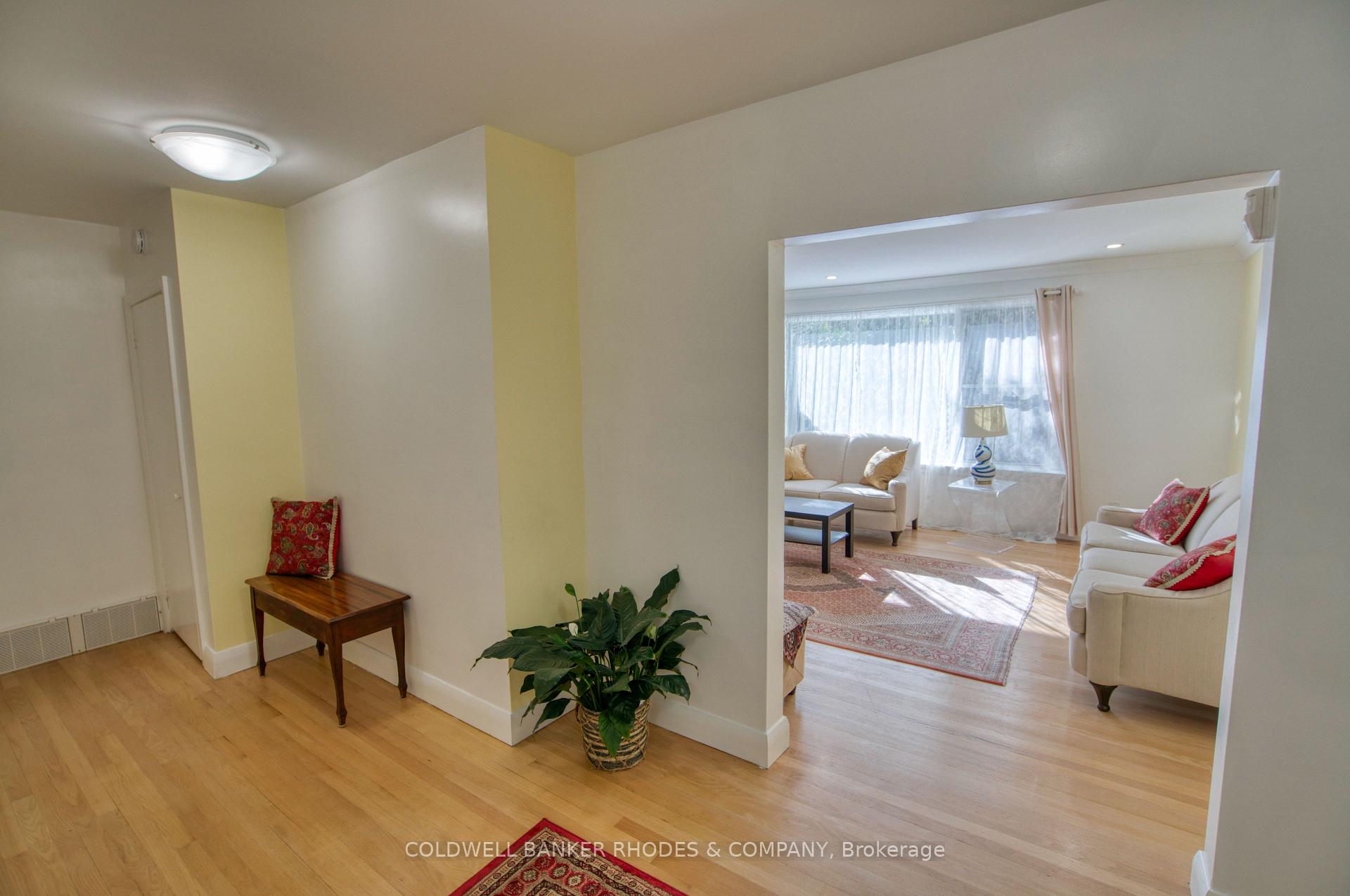 Photo 4 of 60 Mariposa Avenue, Ottawa, Rockcliffe — HOMEH