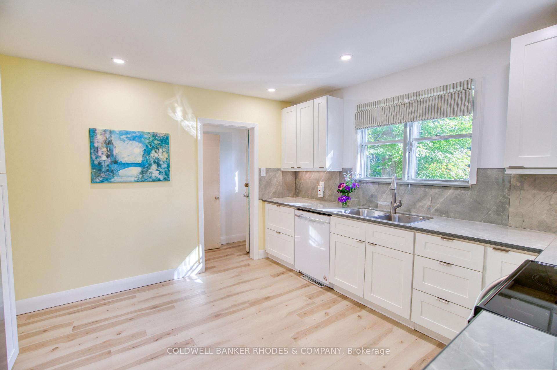 Photo 11 of 60 Mariposa Avenue, Ottawa, Rockcliffe — HOMEH
