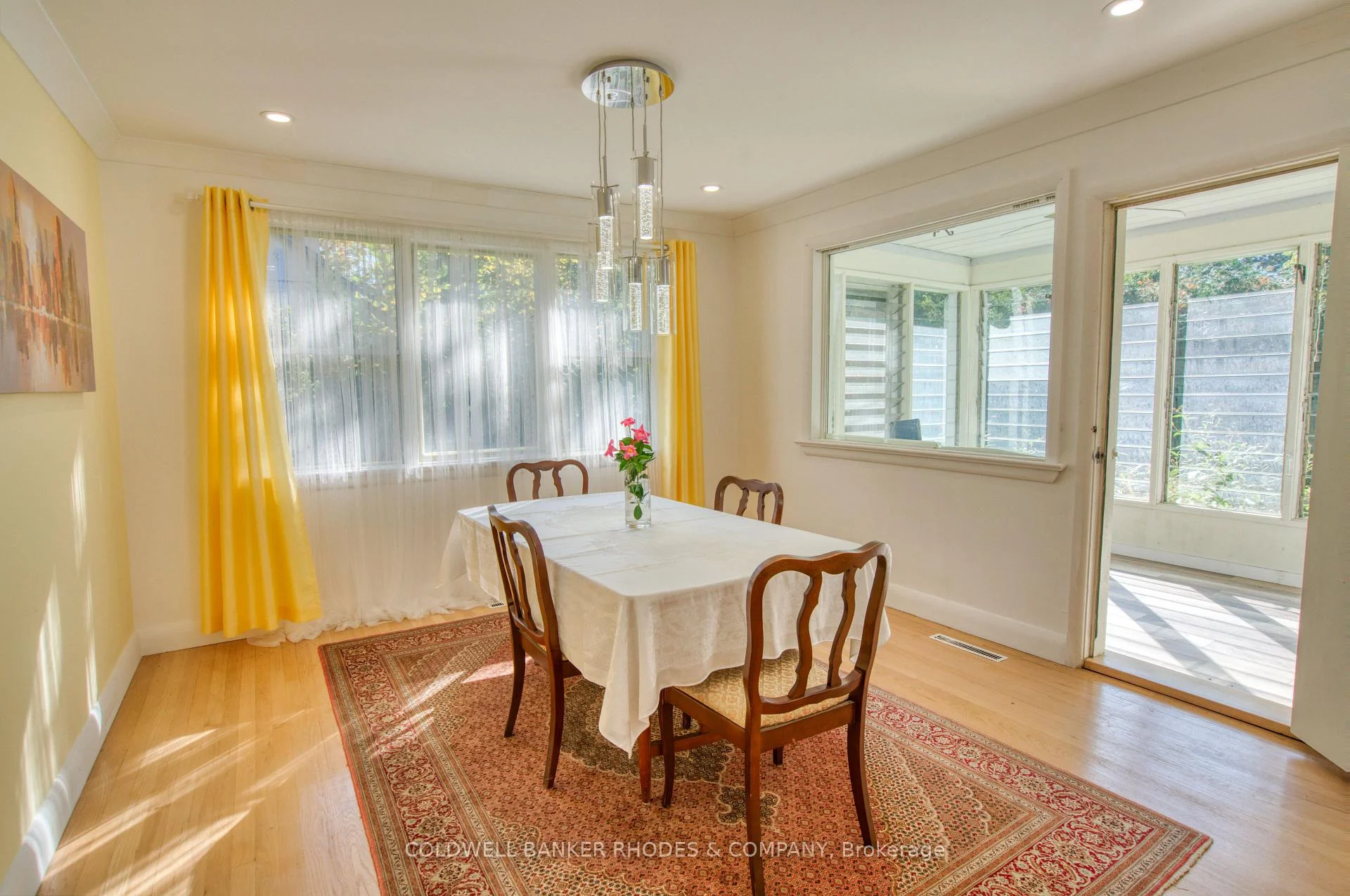 Photo 10 of 60 Mariposa Avenue, Ottawa, Rockcliffe — HOMEH