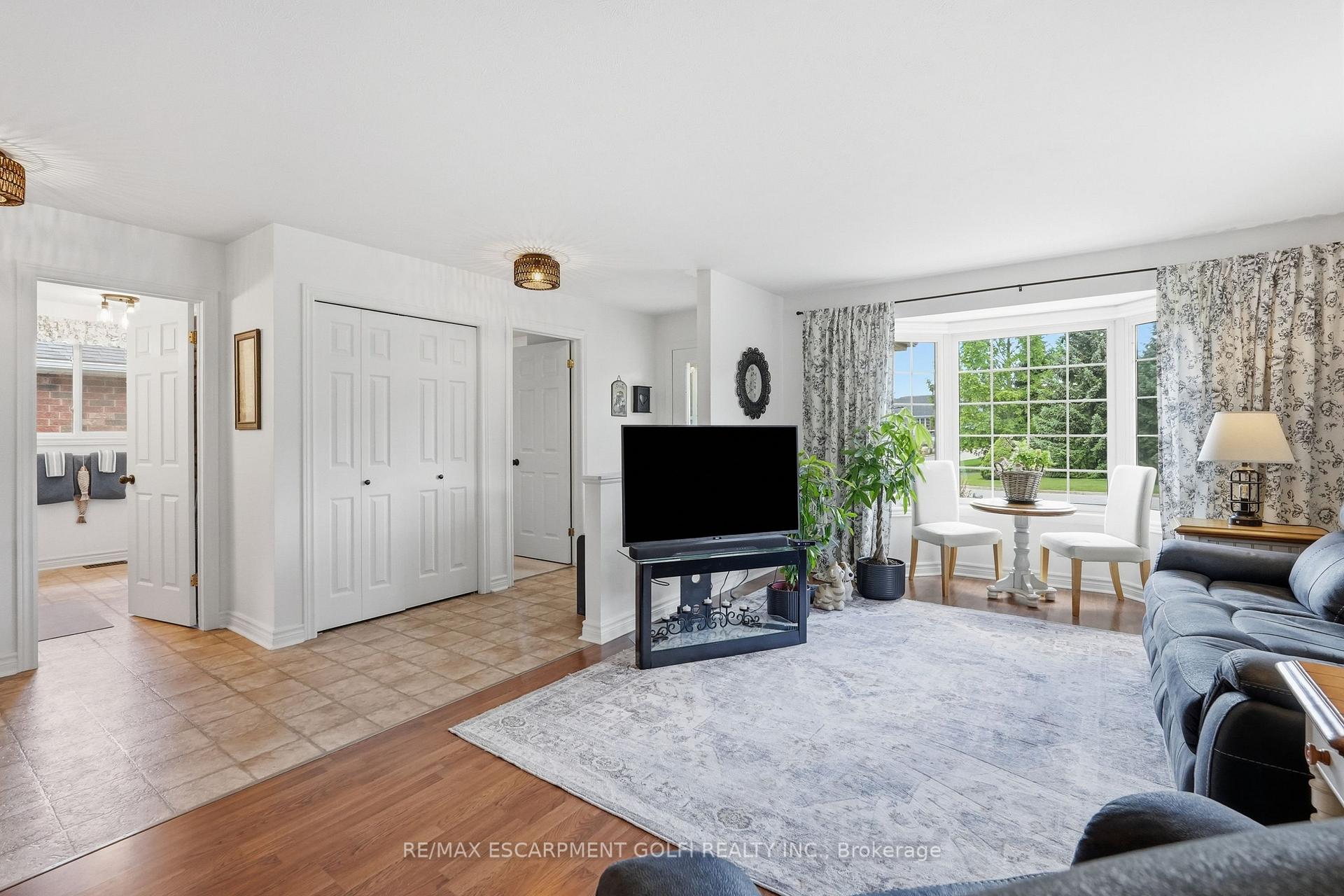 Photo 6 of 12 Schneider Drive, Norfolk, Port Dover — HOMEH