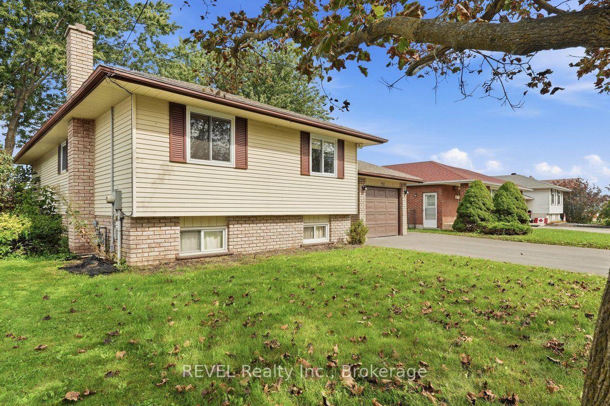 Photo 3 of 92 Maple Drive, Belleville, Belleville Ward — HOMEH