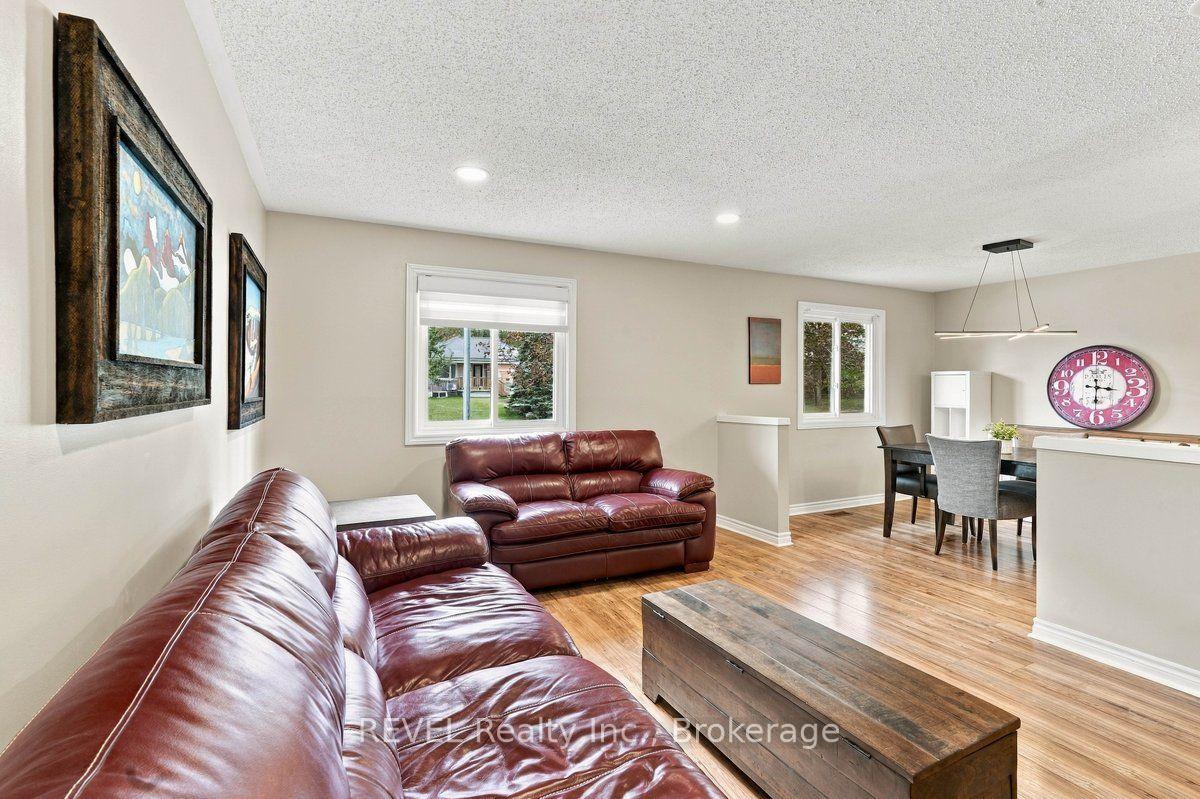 Photo 6 of 92 Maple Drive, Belleville, Belleville Ward — HOMEH