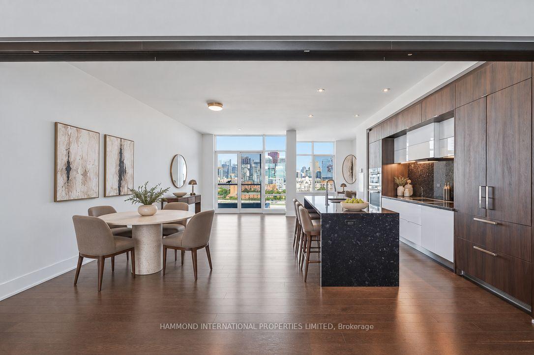 Photo 6 of Unit SPH10, 1 Edgewater Drive, Toronto, Waterfront Communities — HOMEH