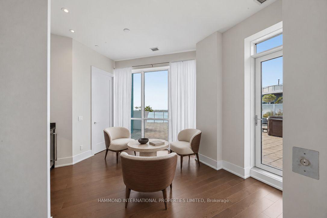 Photo 15 of Unit SPH10, 1 Edgewater Drive, Toronto, Waterfront Communities — HOMEH