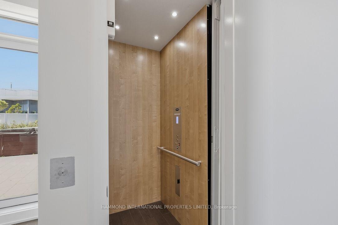 Photo 16 of Unit SPH10, 1 Edgewater Drive, Toronto, Waterfront Communities — HOMEH