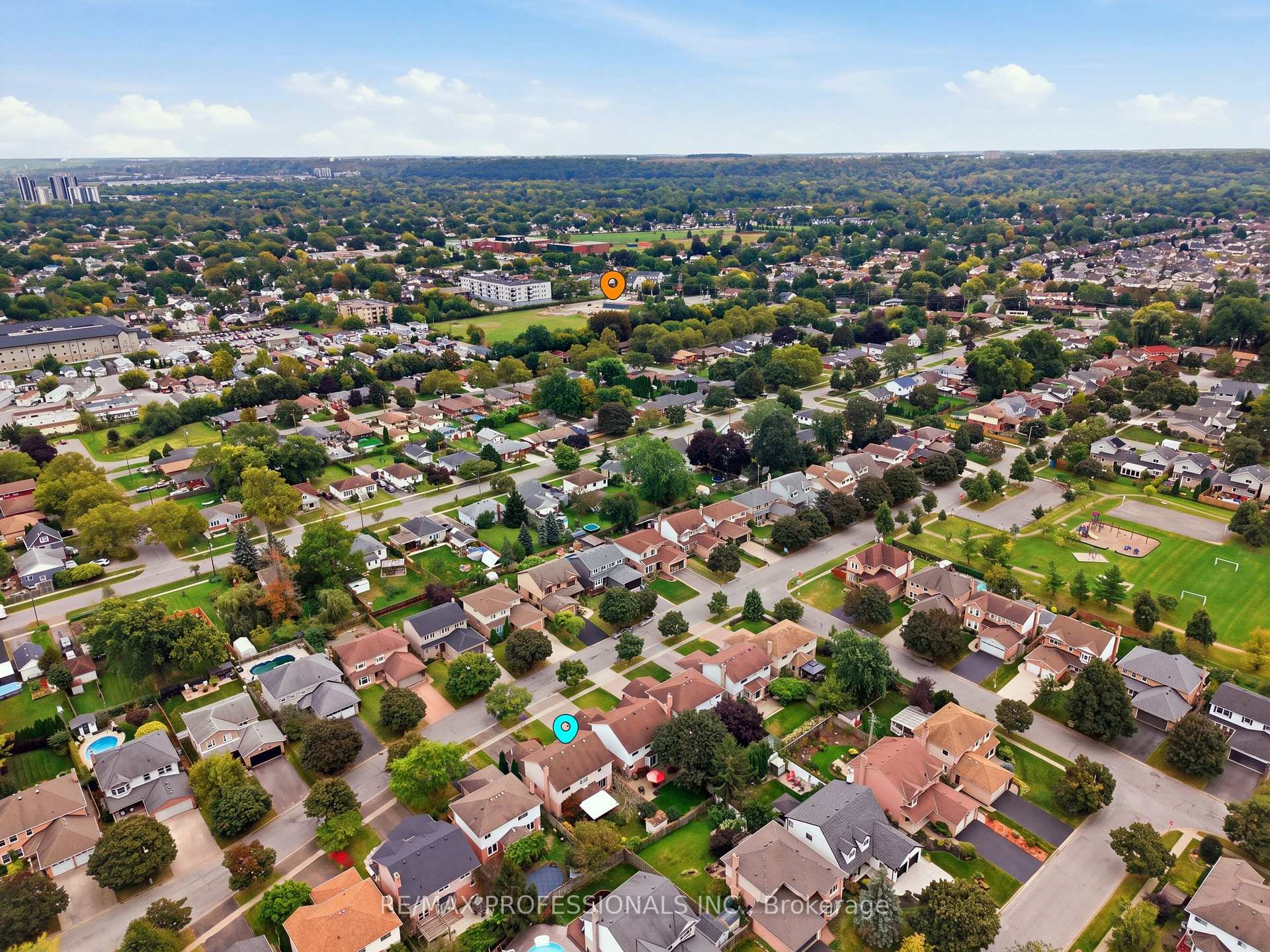 Photo 4 of 15 Strada Boulevard, St. Catharines, Rykert/Vansickle — HOMEH