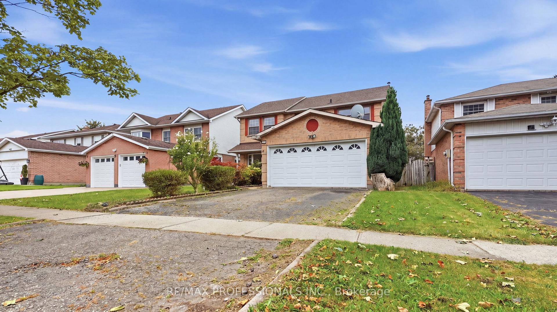 Photo 8 of 15 Strada Boulevard, St. Catharines, Rykert/Vansickle — HOMEH