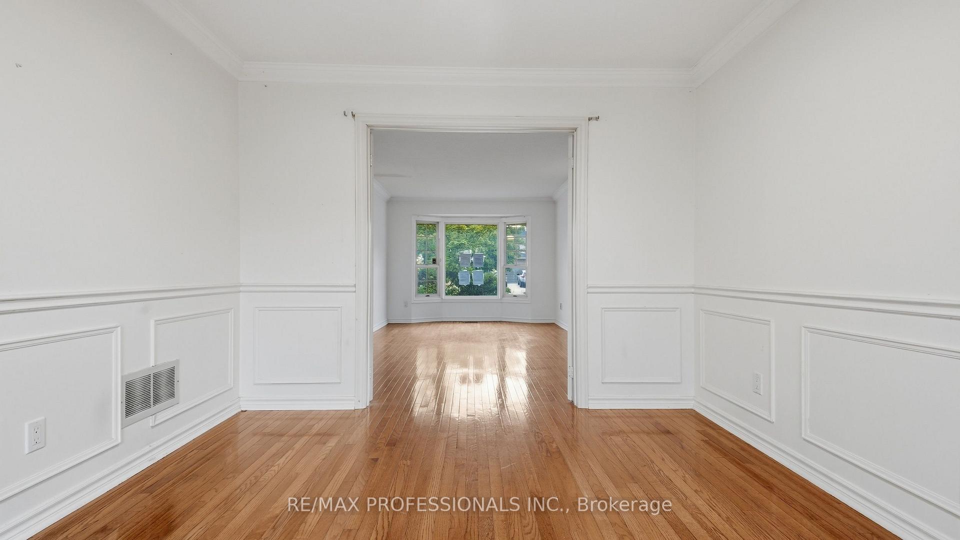 Photo 14 of 15 Strada Boulevard, St. Catharines, Rykert/Vansickle — HOMEH