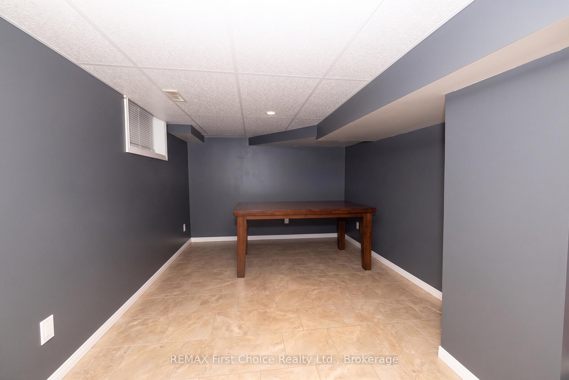 Photo 17 of 322 Ogden Street, Thunder Bay, East End — HOMEH