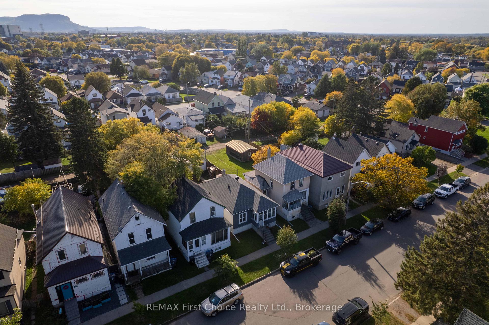 Photo 24 of 322 Ogden Street, Thunder Bay, East End — HOMEH