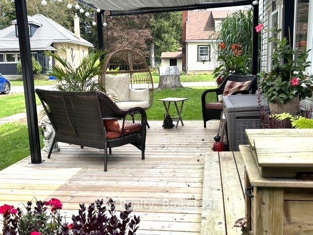 Photo 10 of 386 6th Avenue, Hanover — HOMEH