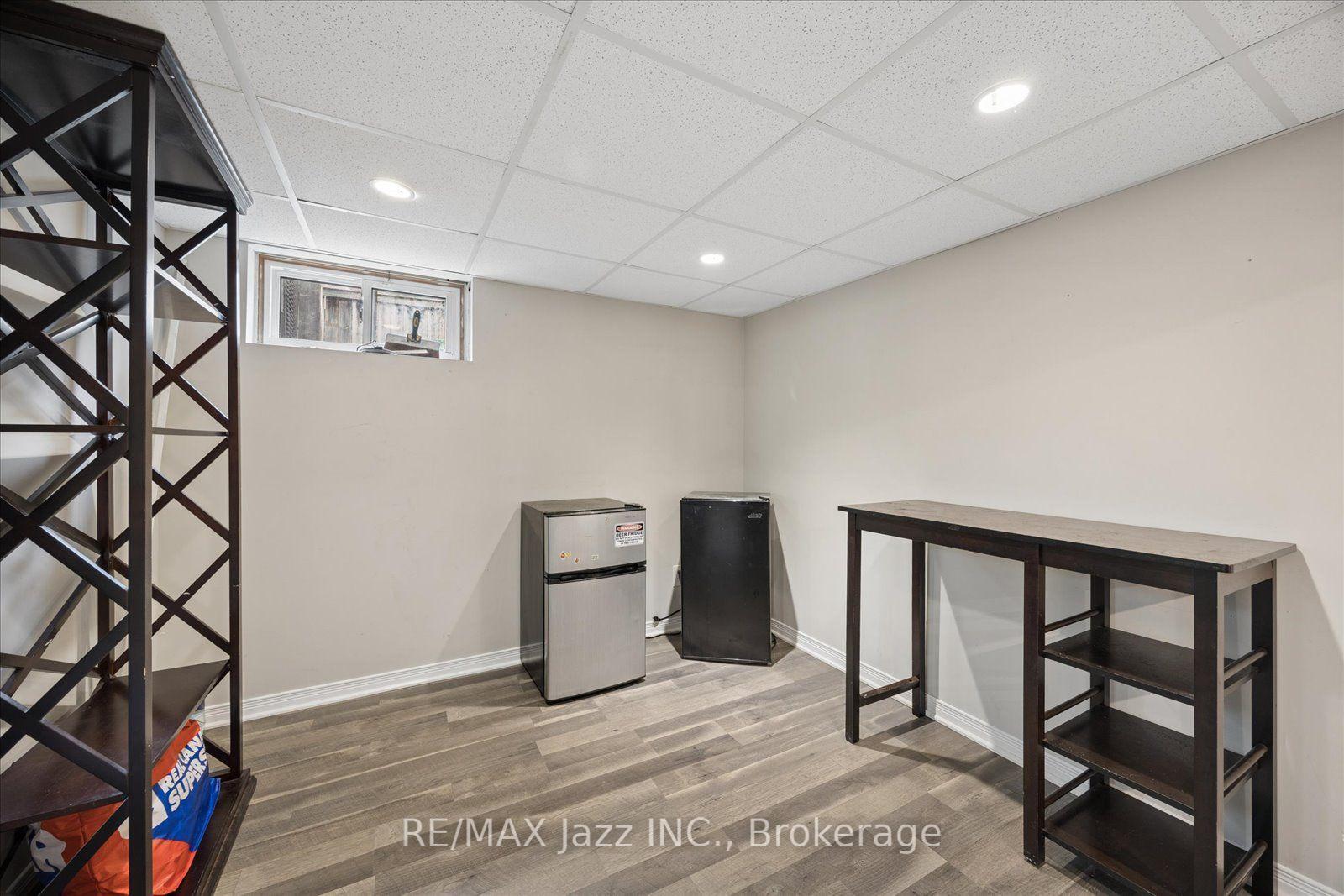 Photo 13 of 315 Cadillac Avenue S, Oshawa, Central — HOMEH