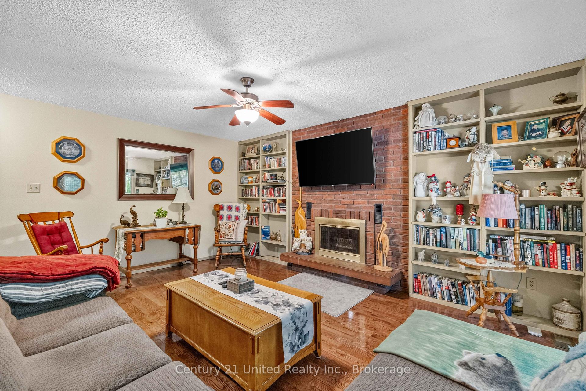 Photo 12 of 941 Golfview Road, Peterborough, Otonabee Ward 1 — HOMEH