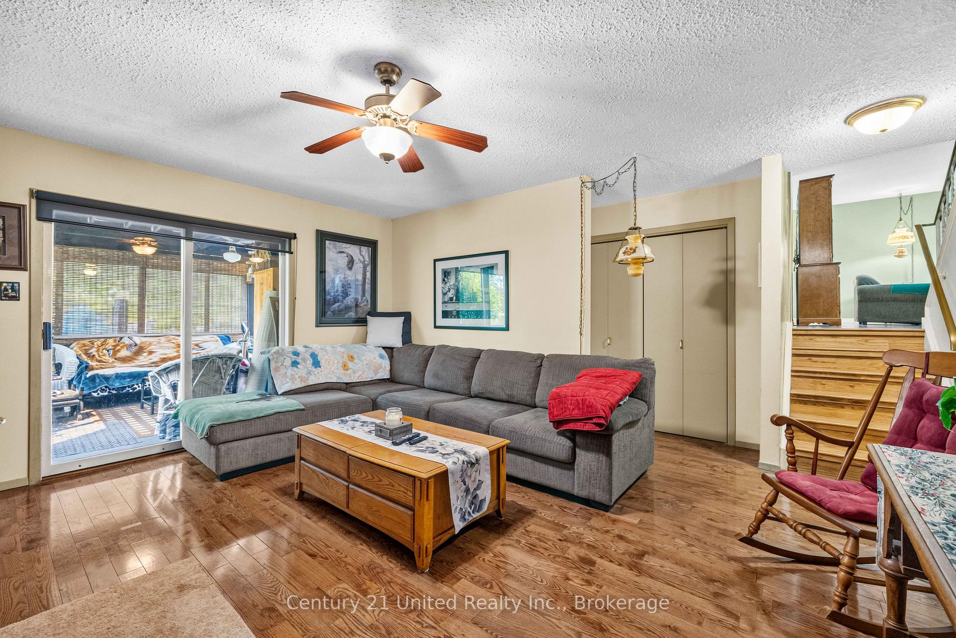 Photo 14 of 941 Golfview Road, Peterborough, Otonabee Ward 1 — HOMEH