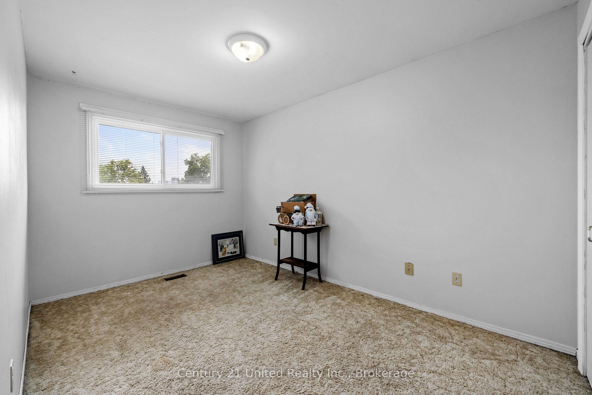 Photo 17 of 941 Golfview Road, Peterborough, Otonabee Ward 1 — HOMEH