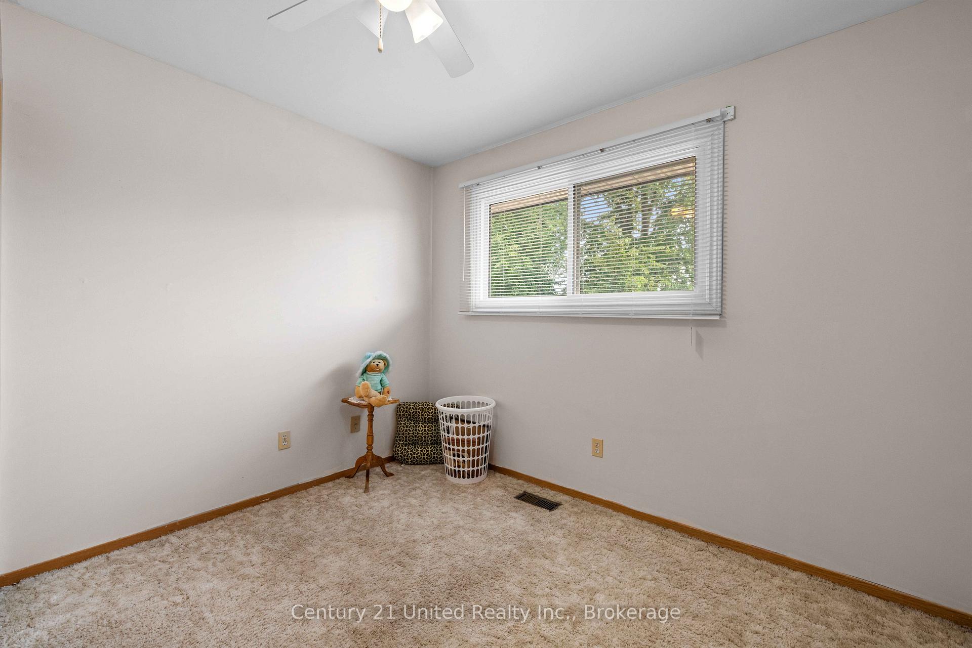 Photo 18 of 941 Golfview Road, Peterborough, Otonabee Ward 1 — HOMEH