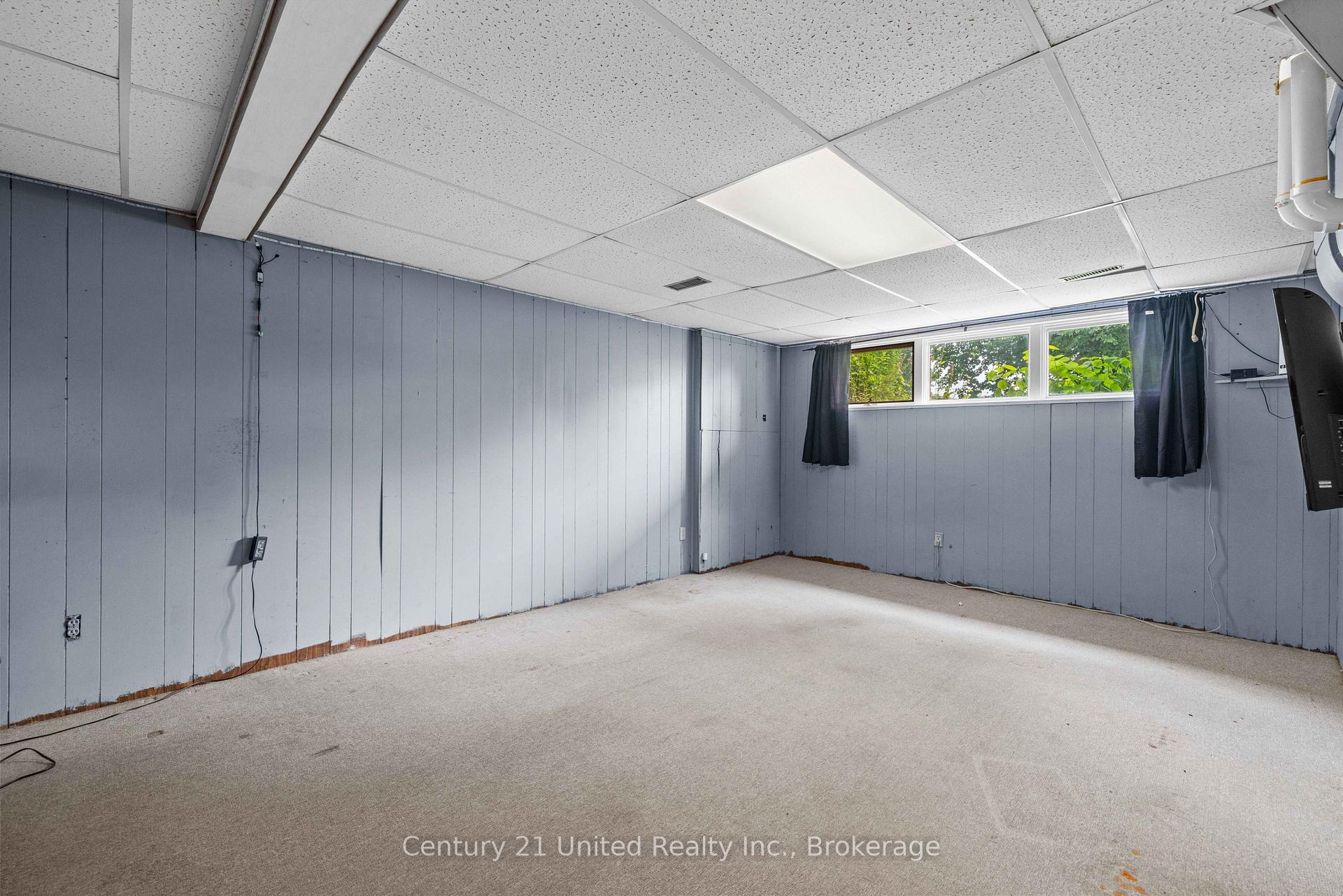 Photo 21 of 941 Golfview Road, Peterborough, Otonabee Ward 1 — HOMEH