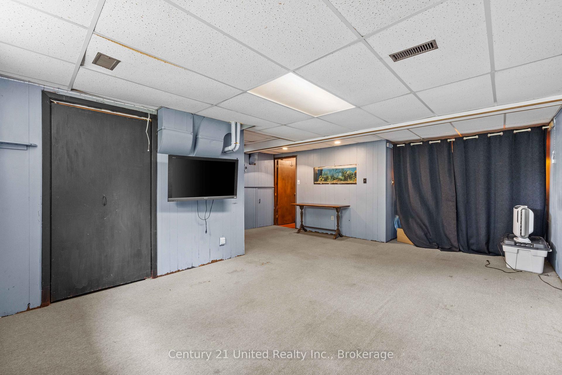 Photo 23 of 941 Golfview Road, Peterborough, Otonabee Ward 1 — HOMEH