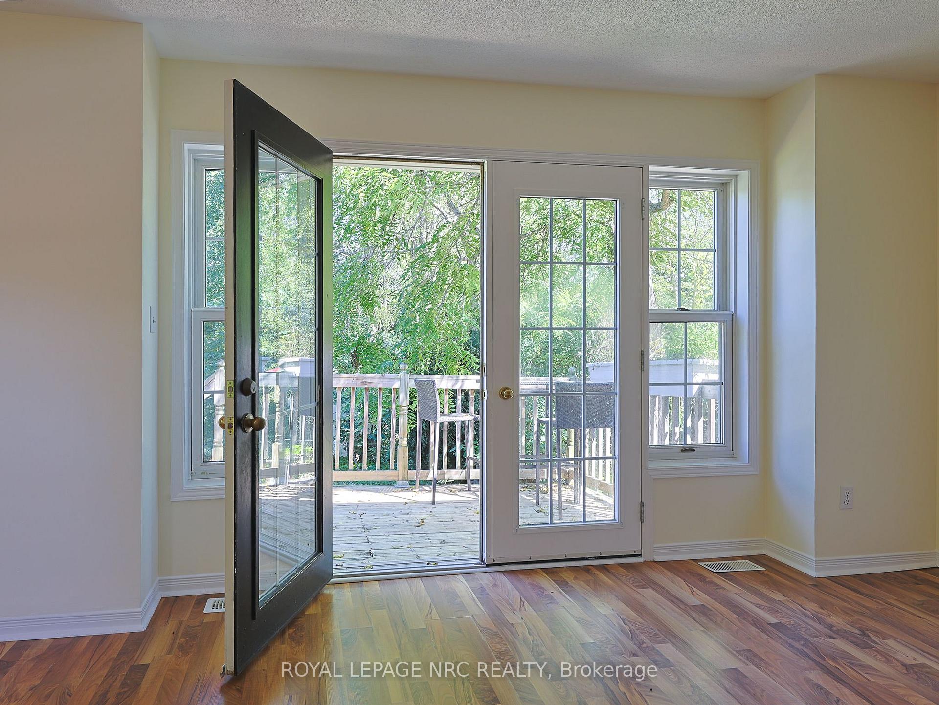 Photo 8 of 11 Willver Drive, St. Catharines, Port Weller — HOMEH