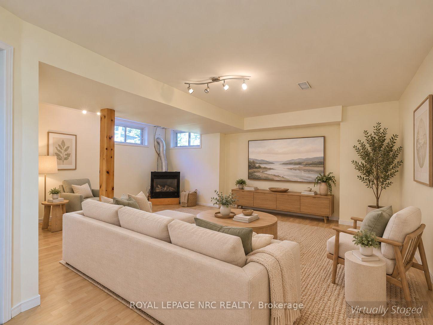 Photo 17 of 11 Willver Drive, St. Catharines, Port Weller — HOMEH
