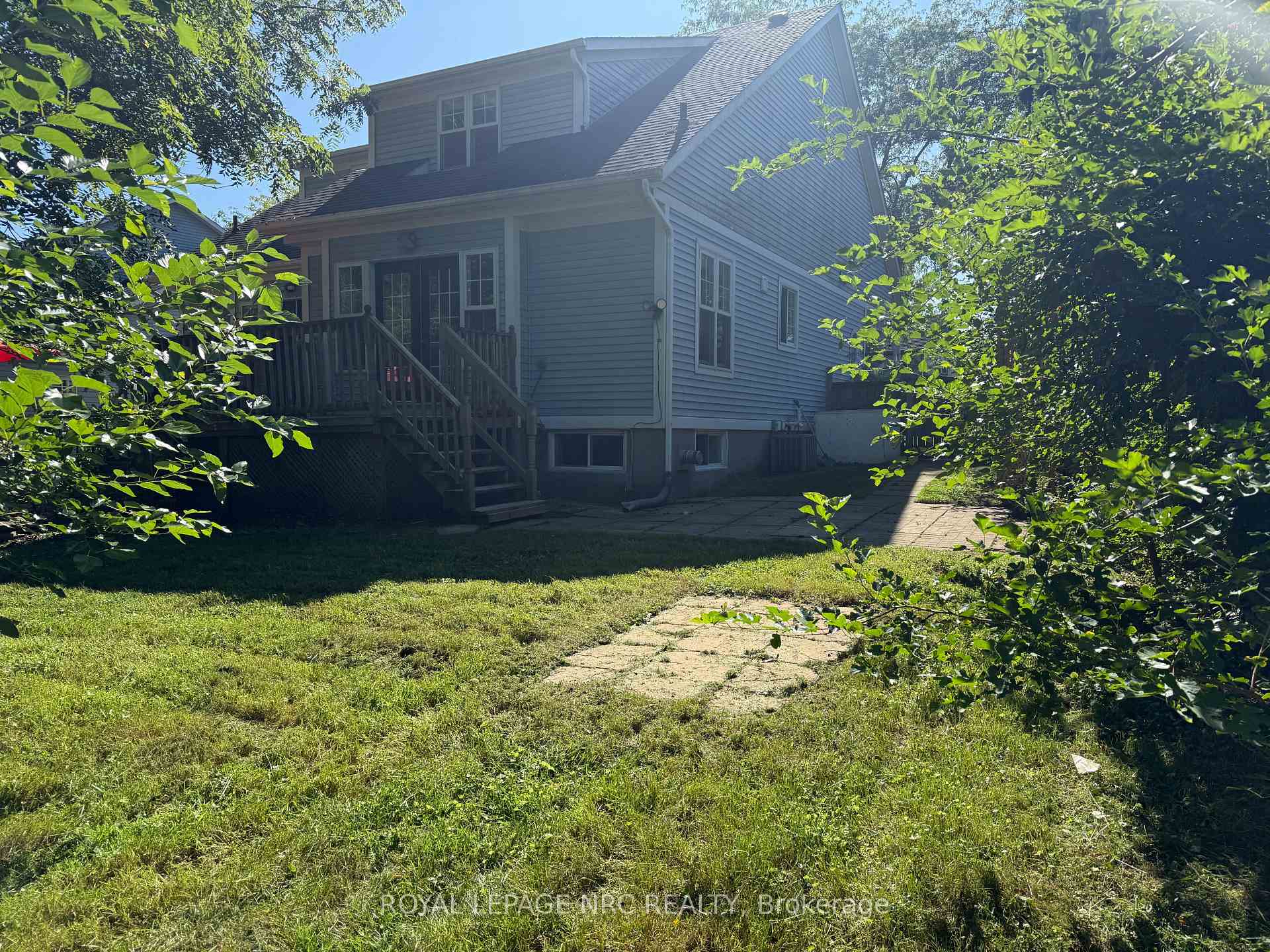 Photo 26 of 11 Willver Drive, St. Catharines, Port Weller — HOMEH