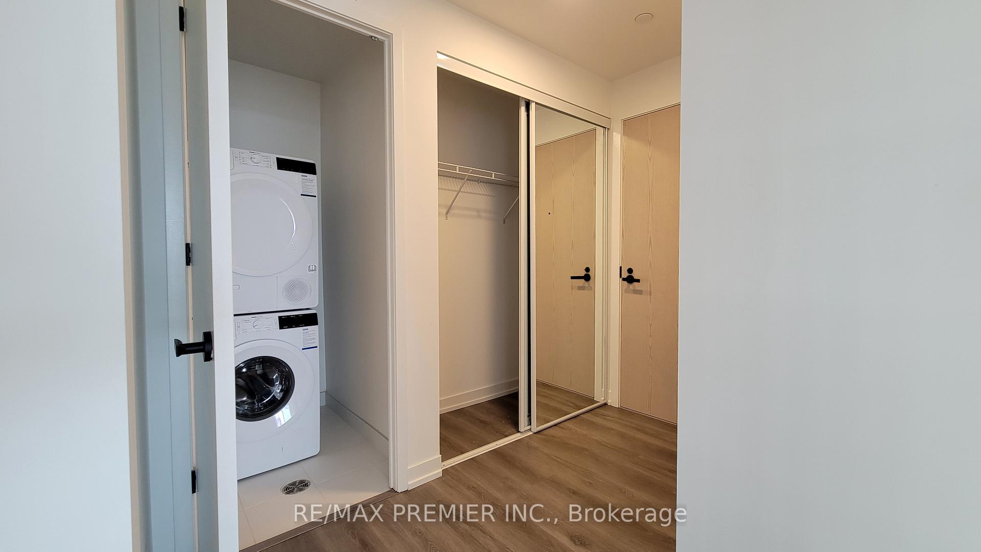 Photo 5 of Unit 1012, 28 Interchange Way, Vaughan, Vaughan Corporate Centre — HOMEH