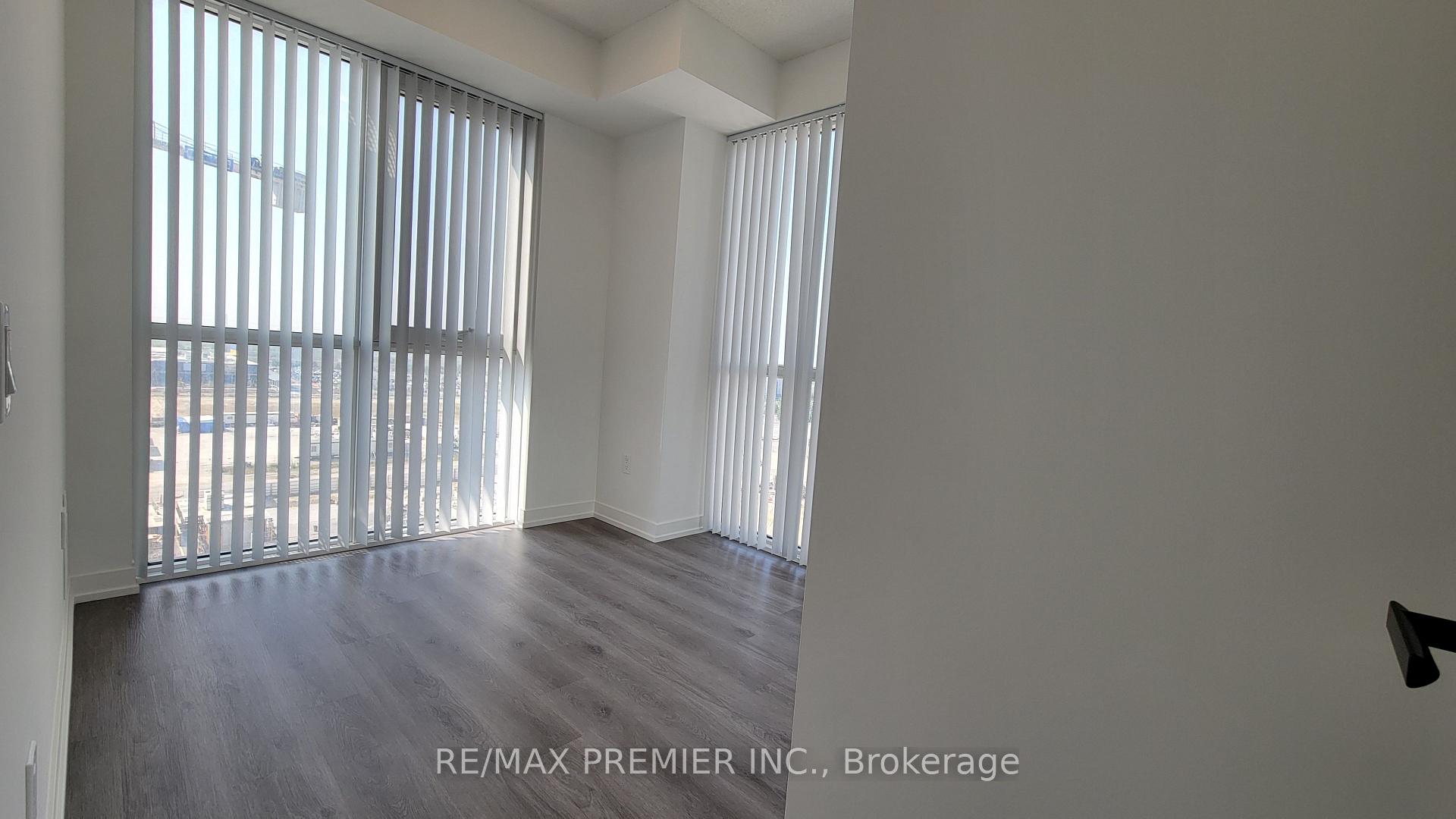 Photo 14 of Unit 1012, 28 Interchange Way, Vaughan, Vaughan Corporate Centre — HOMEH