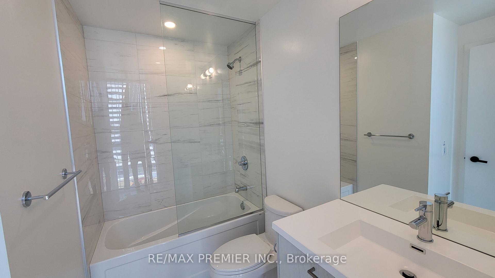 Photo 23 of Unit 1012, 28 Interchange Way, Vaughan, Vaughan Corporate Centre — HOMEH