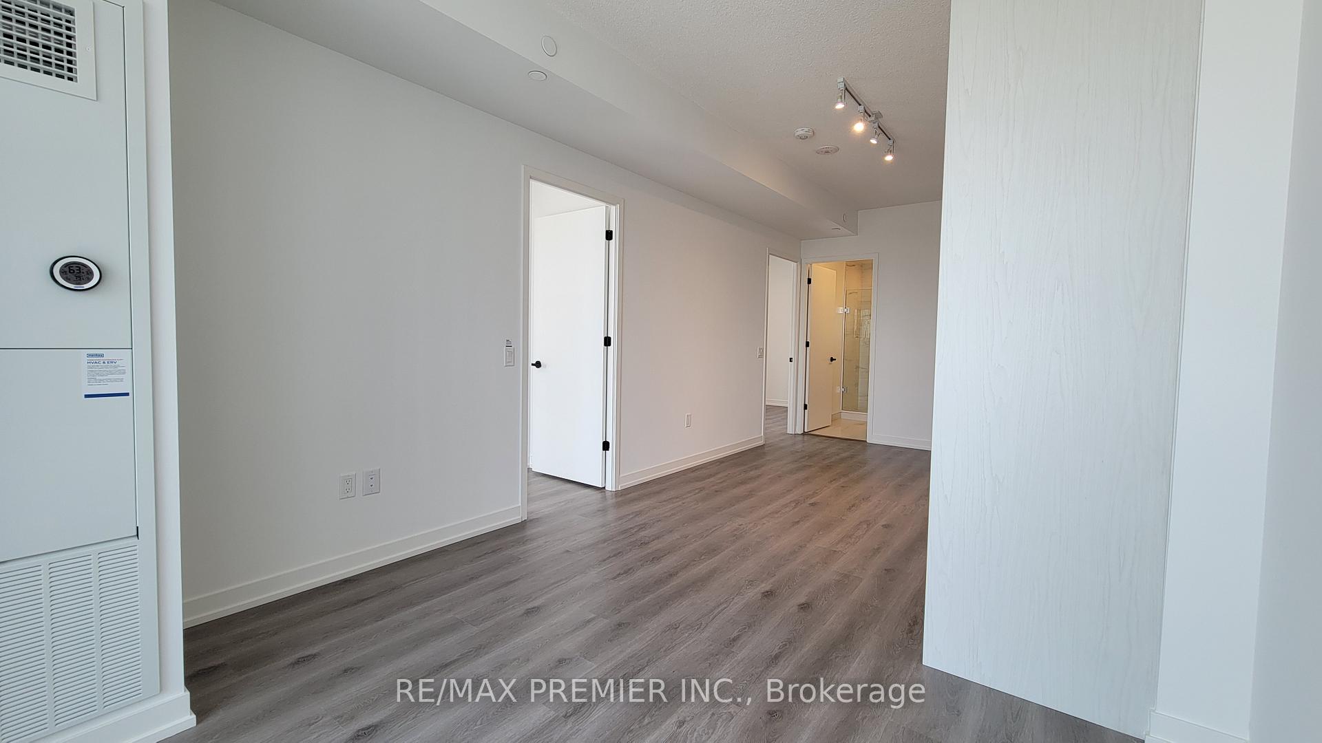 Photo 25 of Unit 1012, 28 Interchange Way, Vaughan, Vaughan Corporate Centre — HOMEH